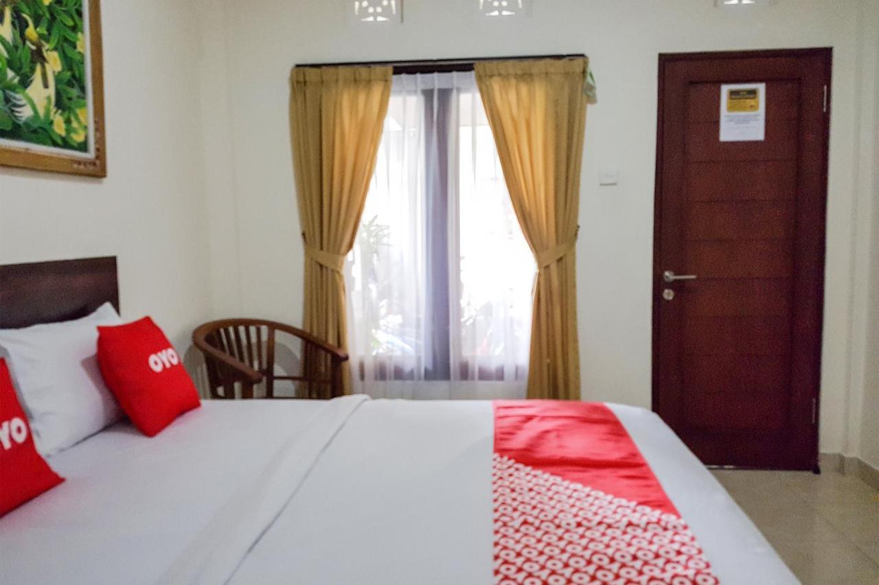 Oyo 3912 Wahyu Residence Bali Denpasar Exterior foto